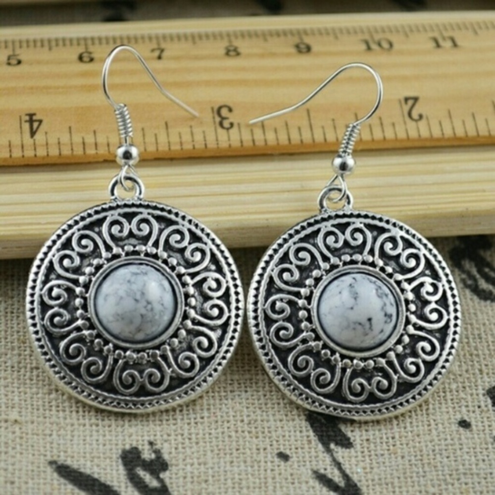 Silvertone Agate Earrings